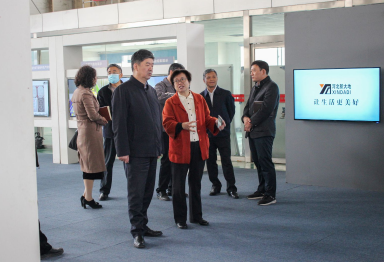 市发改委党组书记、主任赵建林一行莅临必赢bwin线路检测中心调研指导 